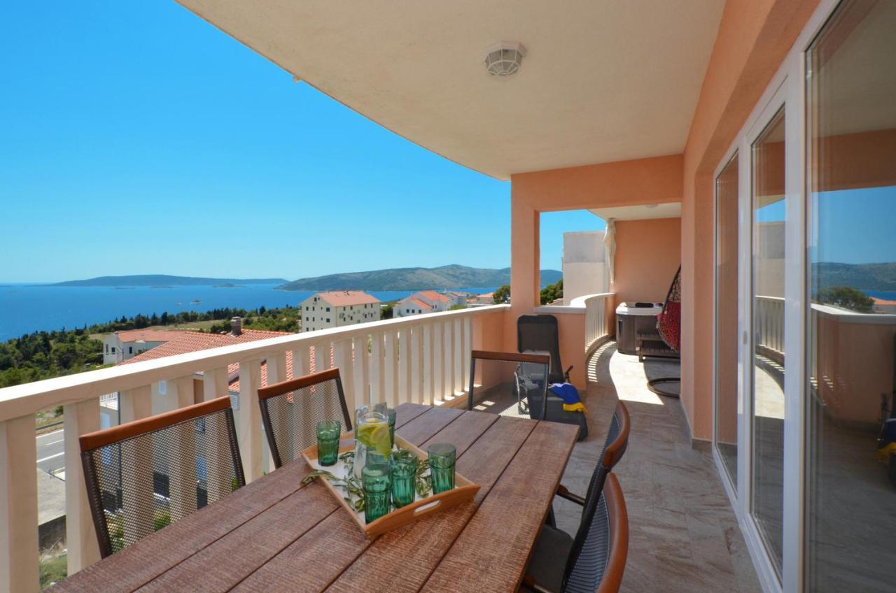 Apartment Elza Trogir Exterior photo