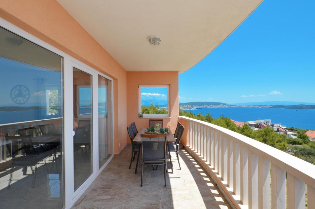 Apartment Elza Trogir Exterior photo