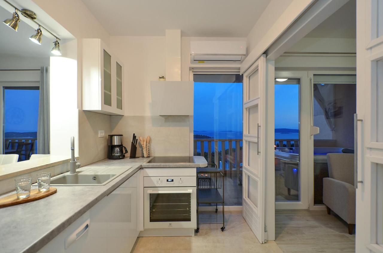 Apartment Elza Trogir Exterior photo