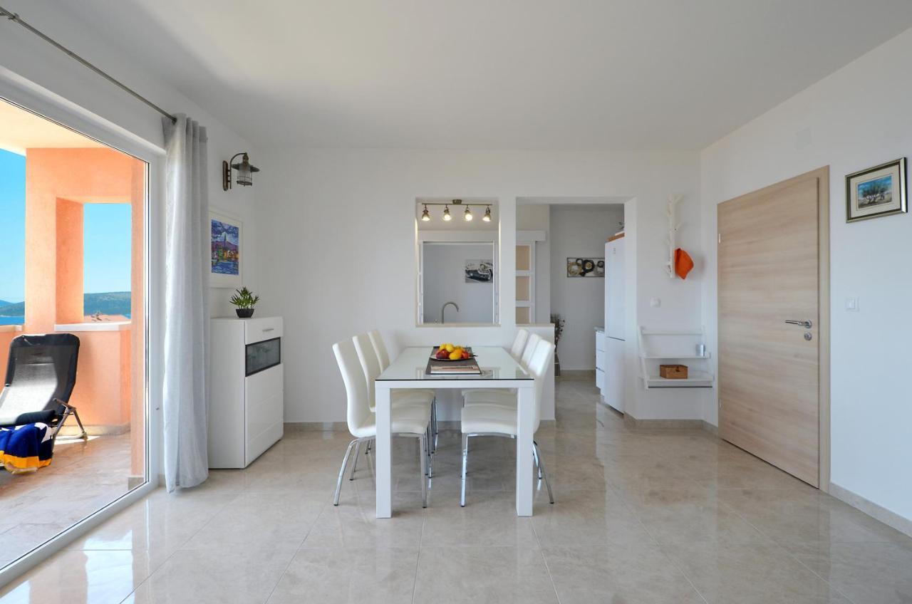 Apartment Elza Trogir Exterior photo