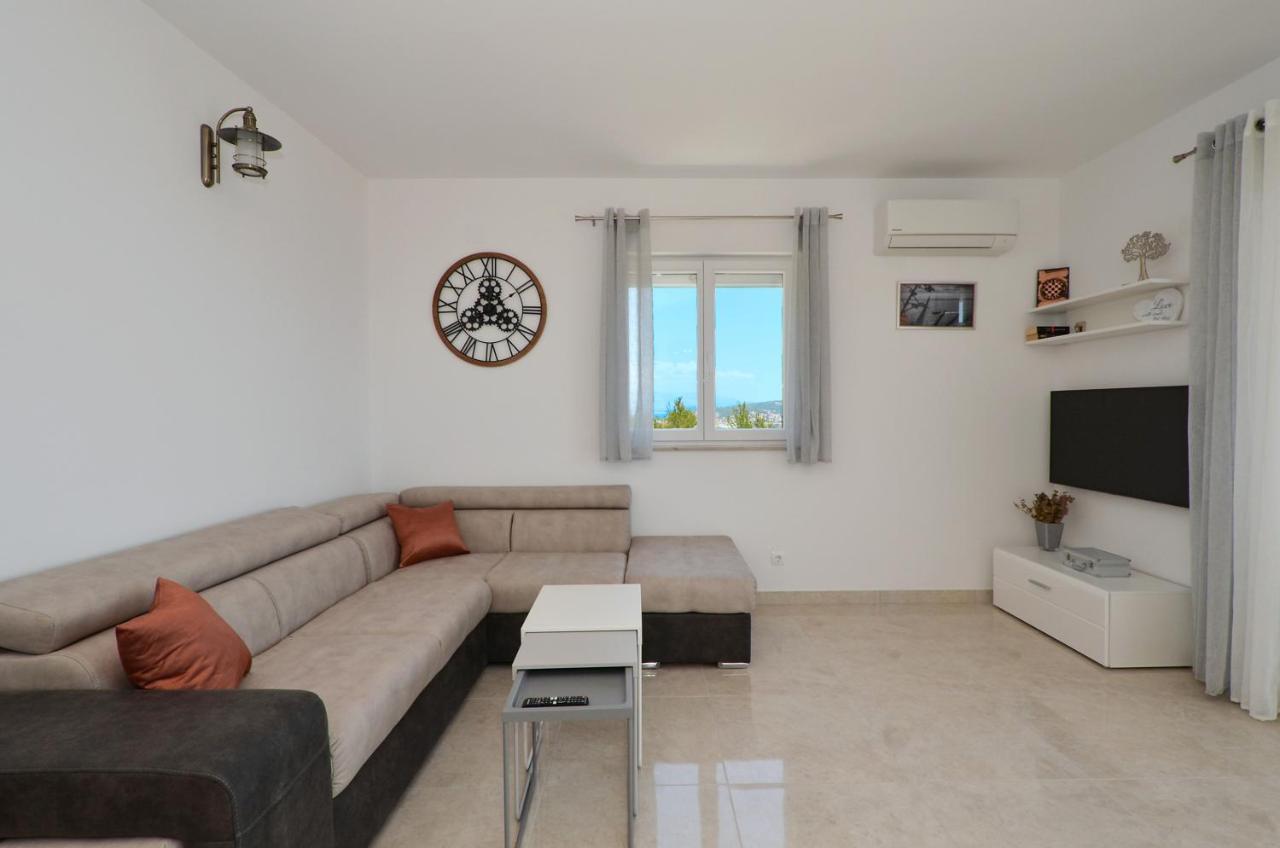 Apartment Elza Trogir Exterior photo