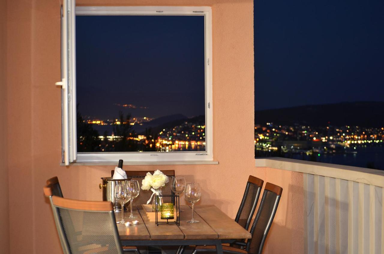 Apartment Elza Trogir Exterior photo